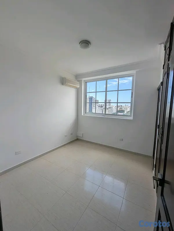 apartamentos - Vendo Apartamento amplio en exclusiva torre (La Esperilla) 12