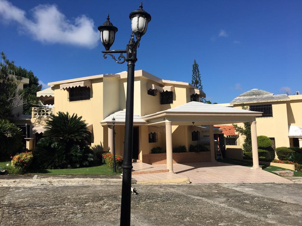casas - Casa en Venta, Altos De Arroyo Hondo RD$16,000,000 1