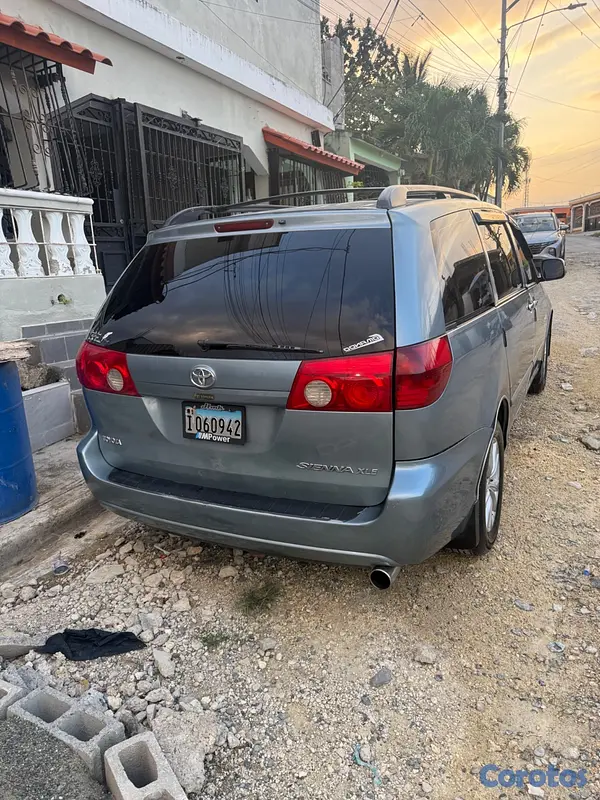 carros - Toyota sienna 2007 negociable  10