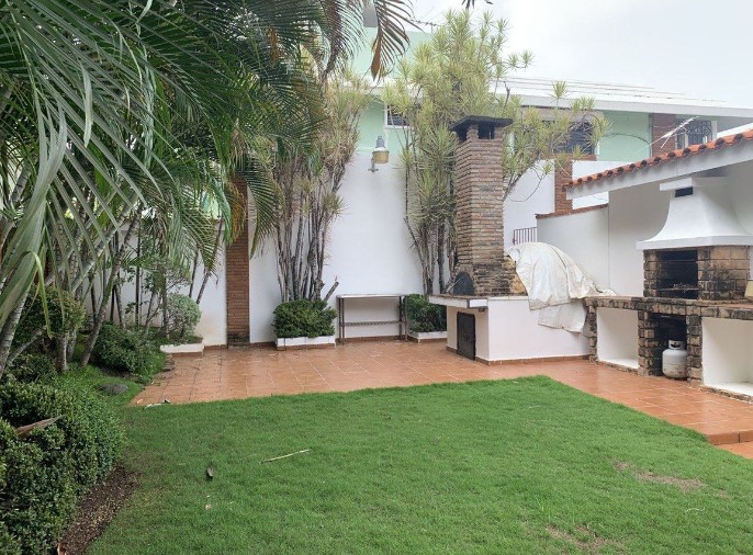 casas - Alquiler de Casa en Bella Vista 8