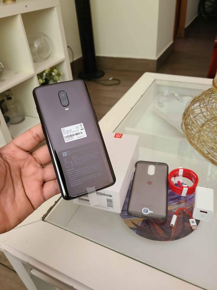 celulares y tabletas - OnePlus 6T de 128GB y 8GB de Ram, Desbloqueado