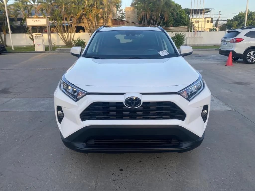 jeepetas y camionetas - Toyota rav4 2020 limited 0