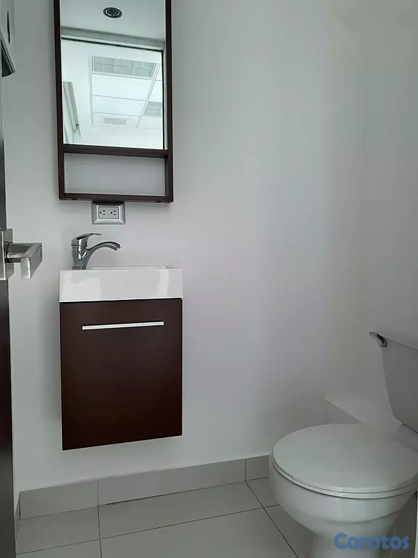 oficinas y locales comerciales - Local Comercial - 130mts - Bella Vista - Piso Alto 8