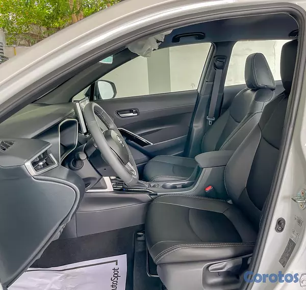 jeepetas y camionetas - Toyota Corolla Hybrido 2025 5