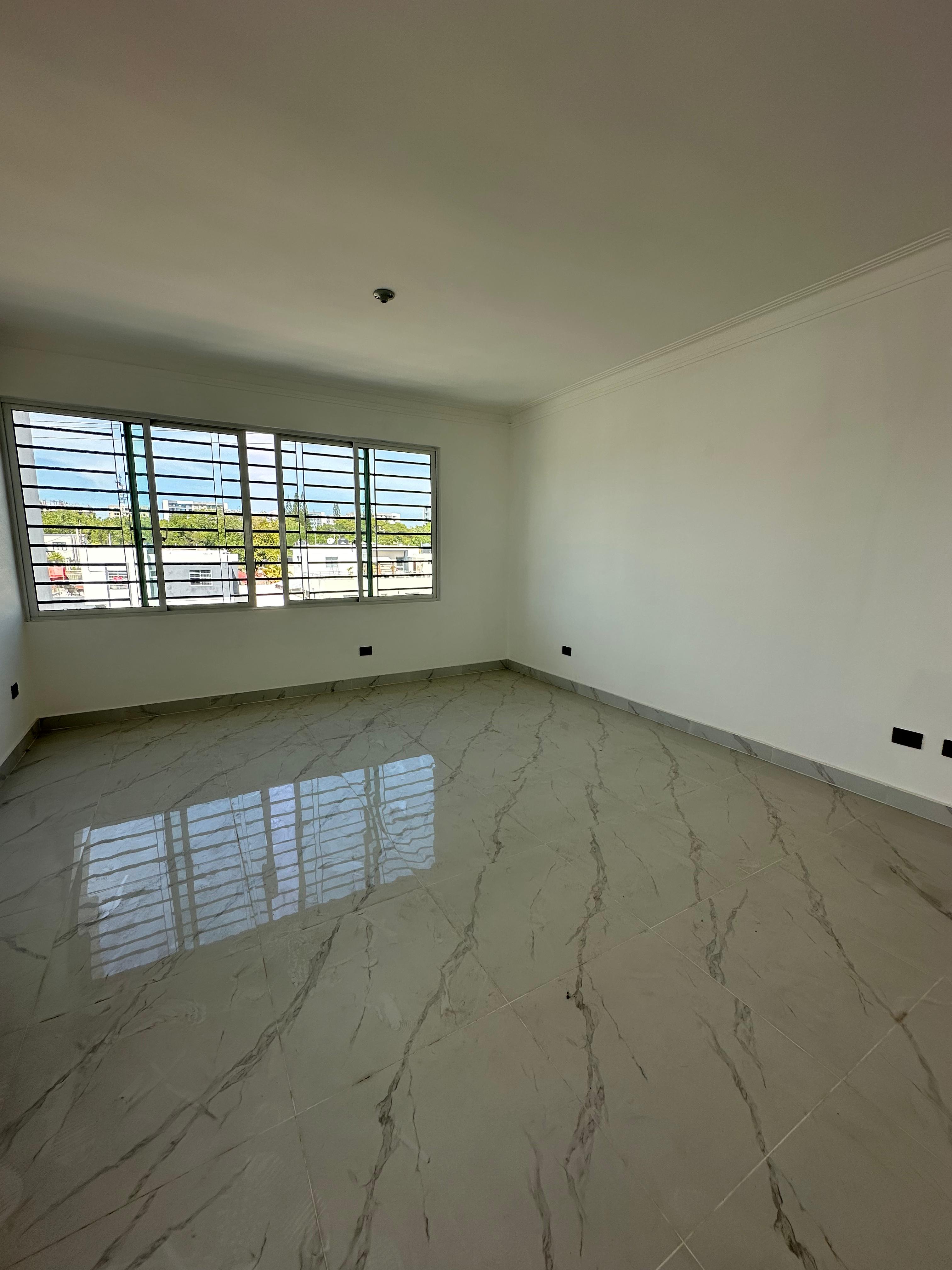 apartamentos - Apartamento con Excelente en Jardines del Sur  6