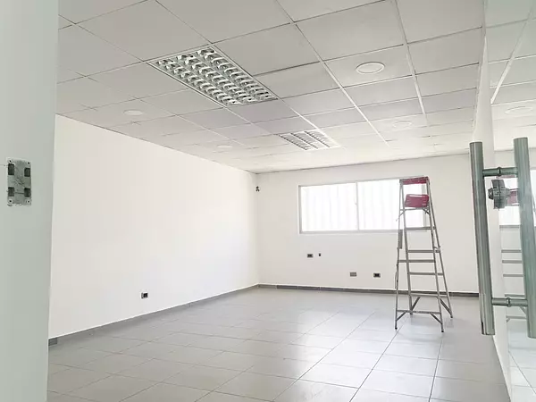 solares y terrenos - Local en el mirador centrico 3