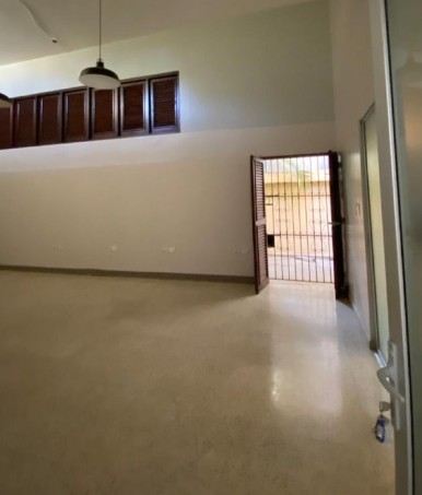 casas - Casa en Alquiler para oficina en Bella vista 7