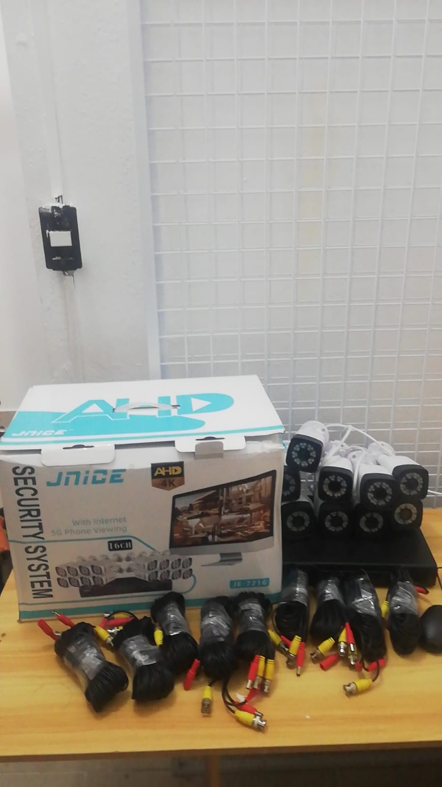 camaras y audio - Kit de 16 Cámaras ColorVu – Vigilancia 24/7 en Col 1