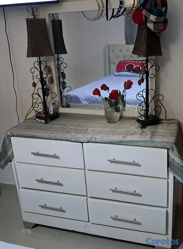 muebles y colchones - Base de cama 80x80, espaldar gabetero y baúl.  5