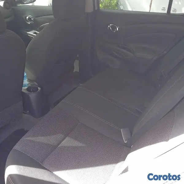 carros - como nuevo con poco uso 10