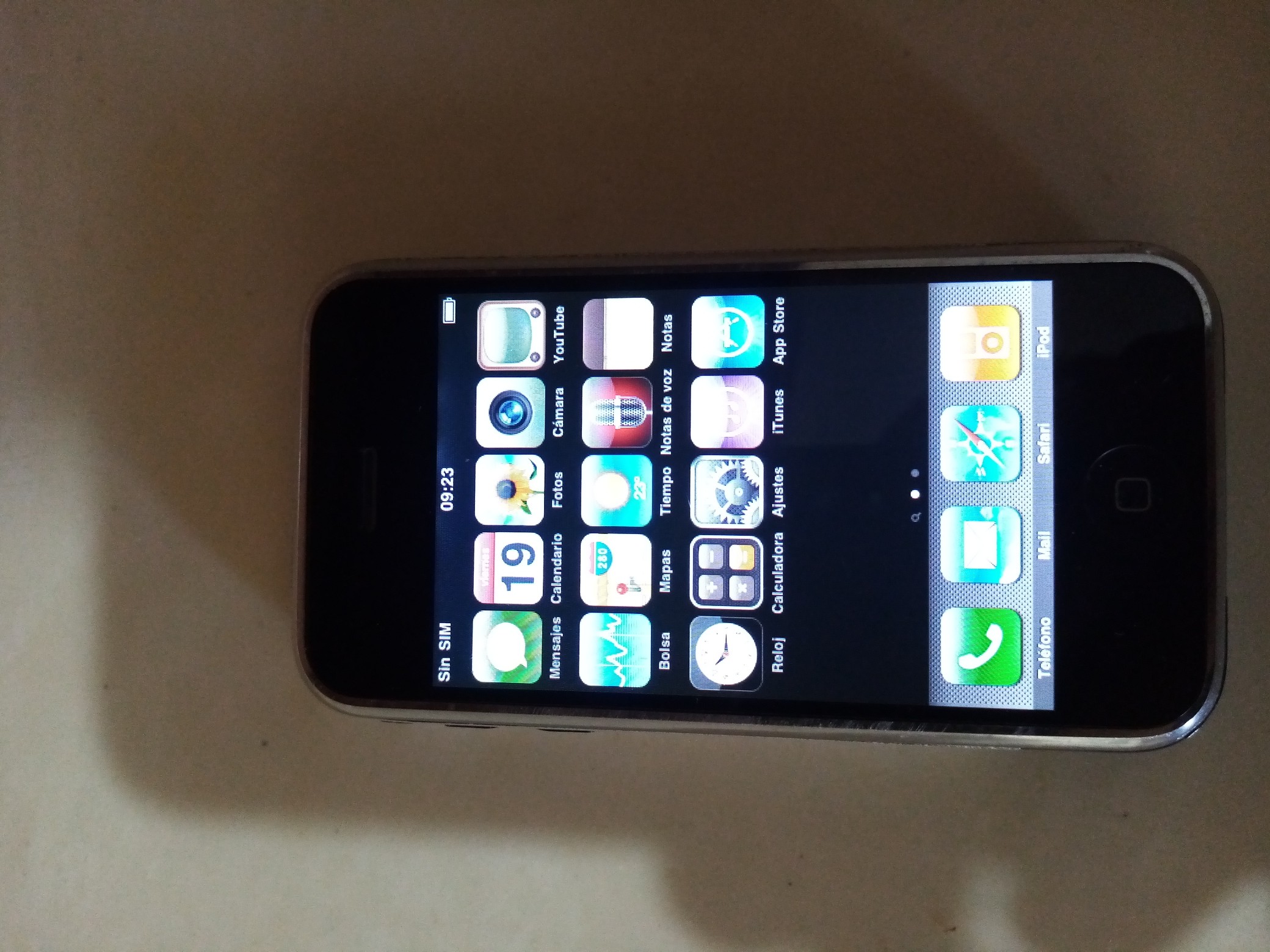 celulares y tabletas - iPhone 1 3
