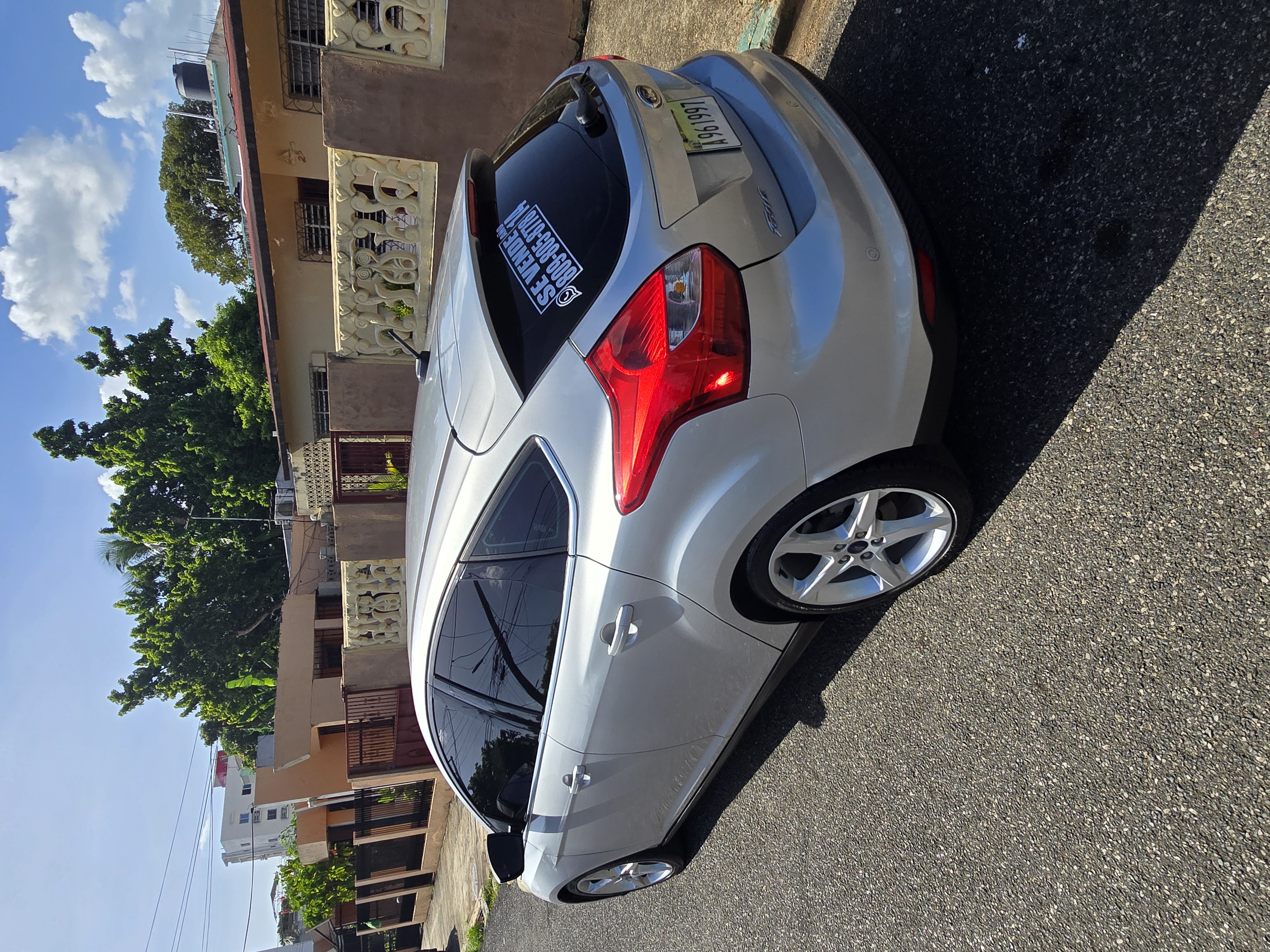 celulares y tabletas - 2014 Ford Focus titanium Zero problemas 1