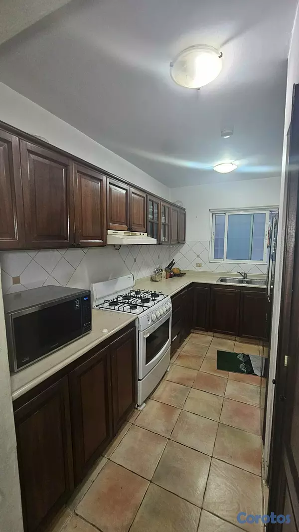 apartamentos - Apartamento en arroyo hondo, próximo al Nacional 3