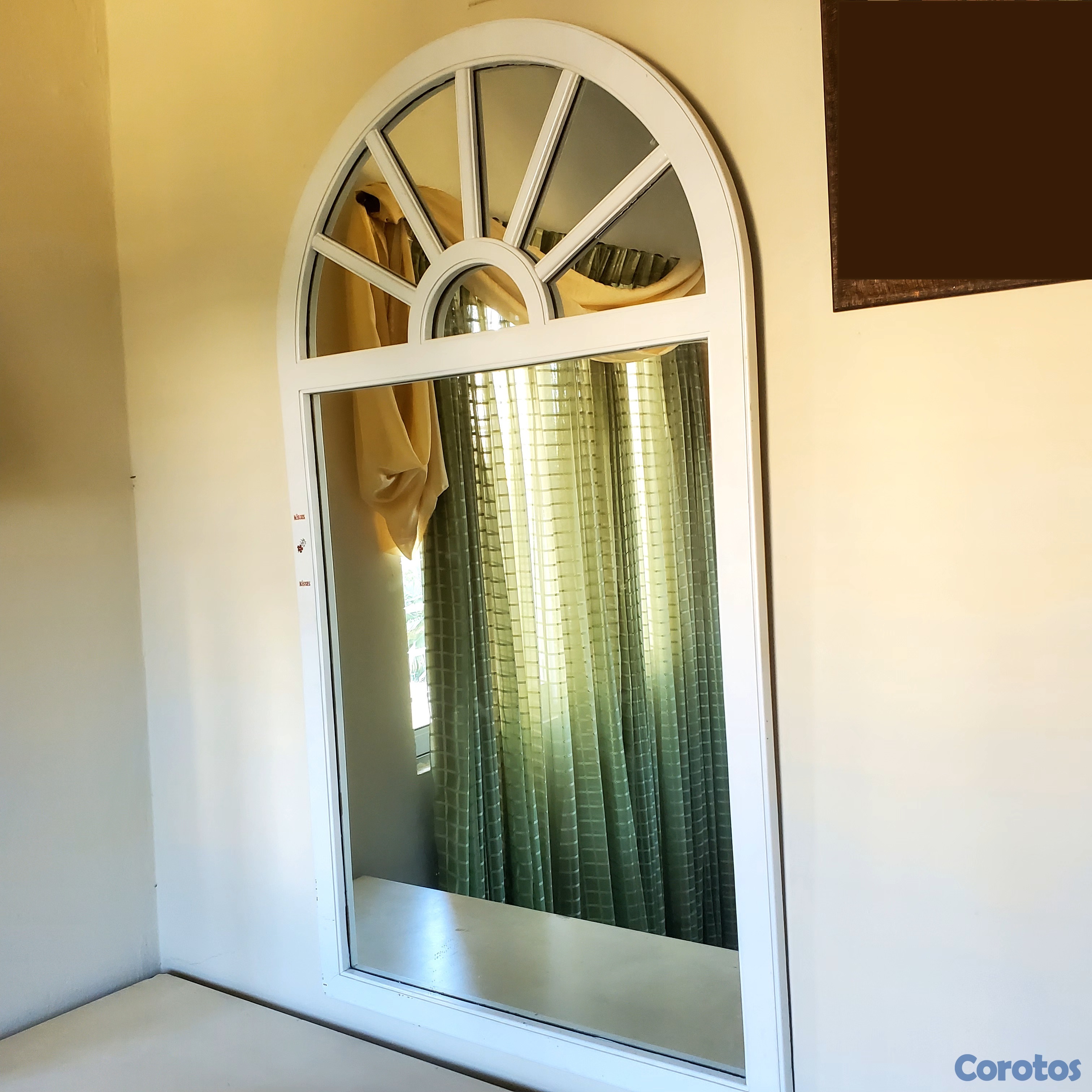 muebles y colchones - Gavetero Comoda 4 cajones. Espejo. Madera Solida 8