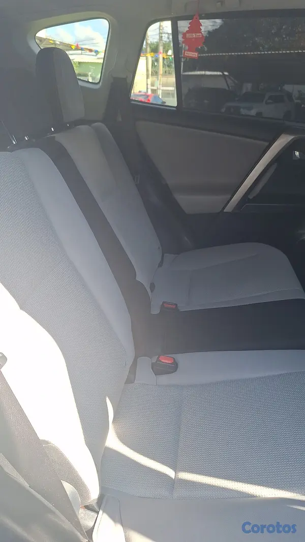 jeepetas y camionetas - TOYOTA RAV4 2017 XLE 5