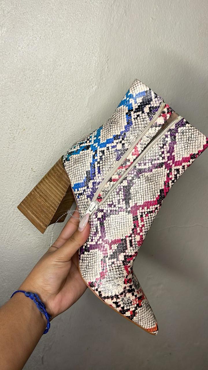 ropa para mujer - Botas elegante de mujer  3