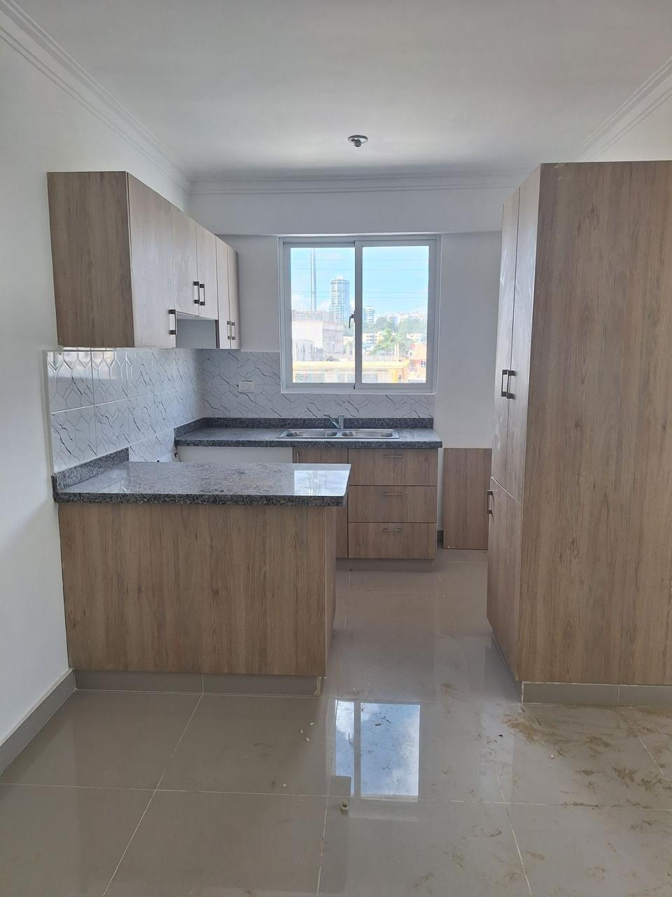 apartamentos - Vendo Apartamento En Miramar Sin Intermediario 2
