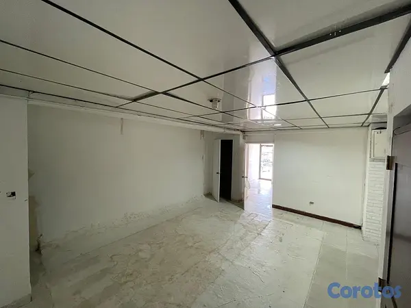 oficinas y locales comerciales - LOCAL COMERCIAL 4