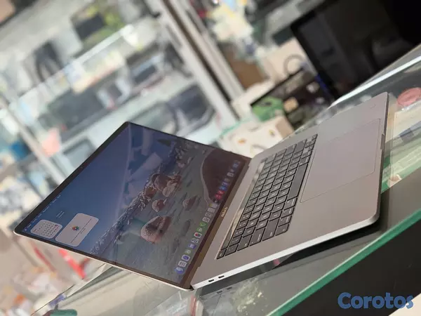 computadoras y laptops - MacBook Pro A2141 i9 32GB ram 512GB SSD 4