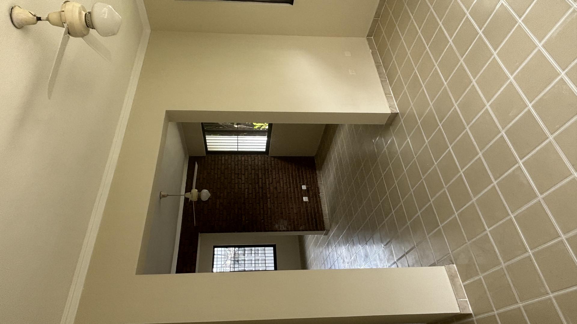 apartamentos - Apto Alquiler 240 mts, 3Hbs Clasico 1,300usa