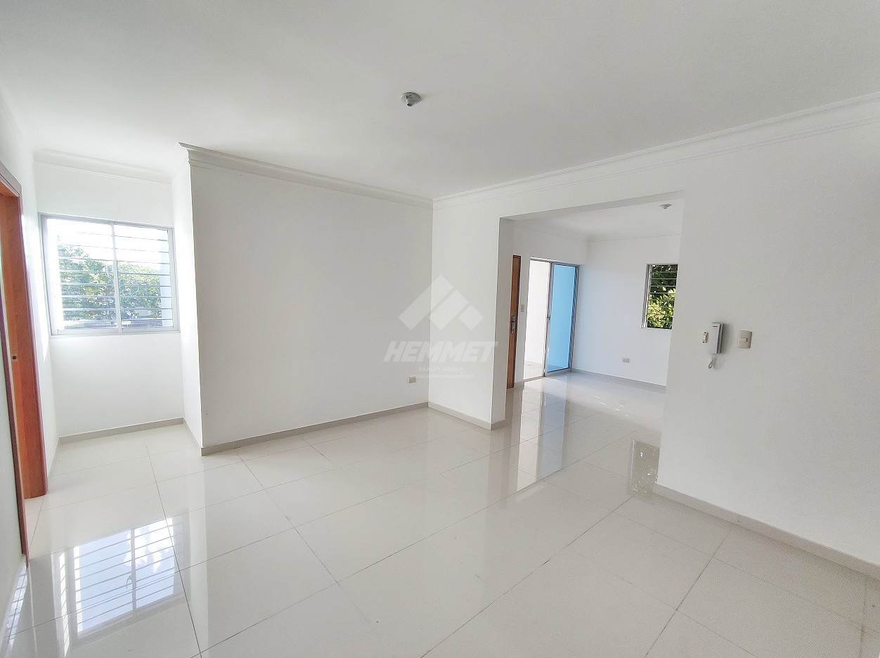 apartamentos - 3ER NIVEL LOS LAURELES SANTIAGO  5