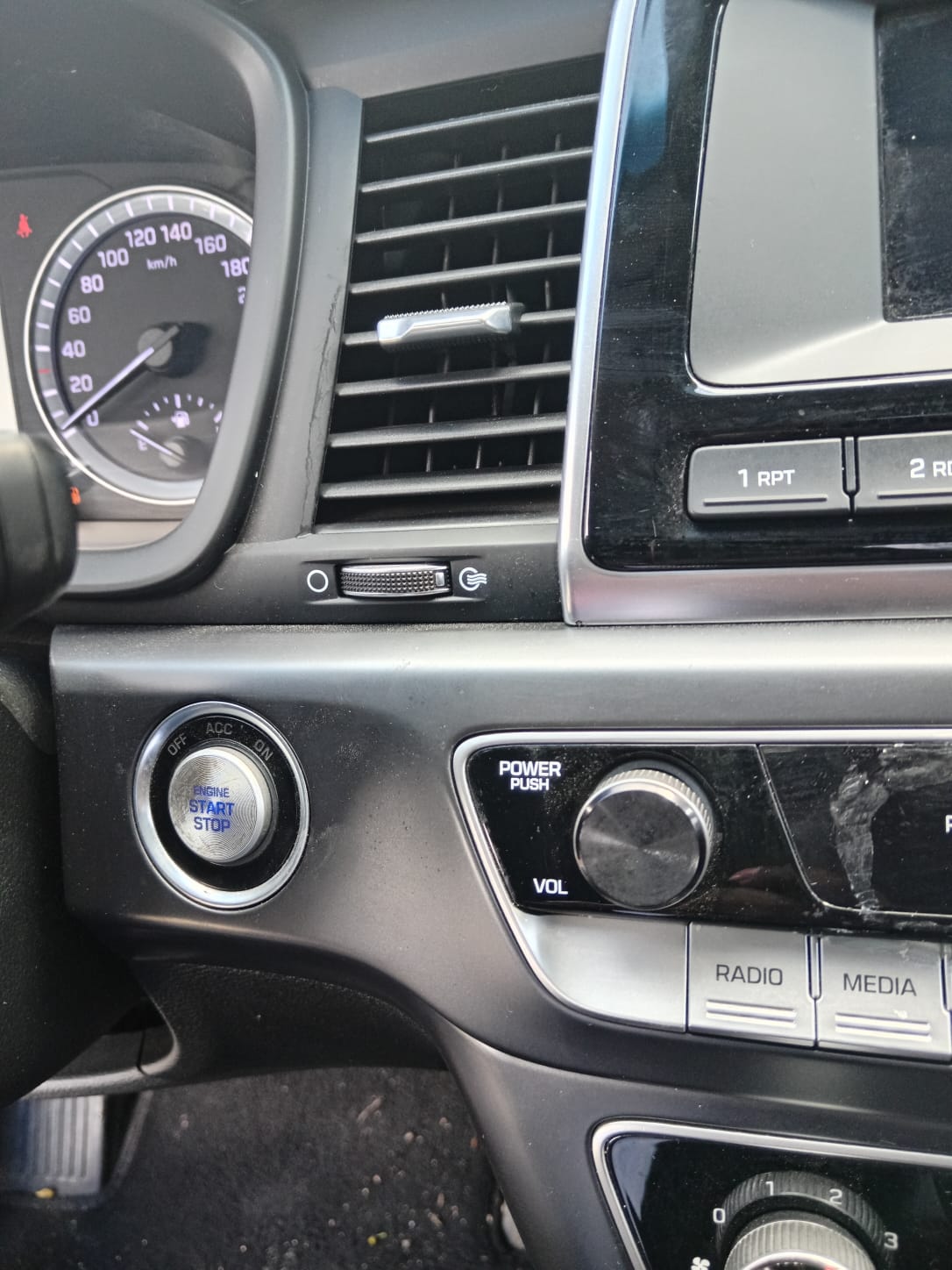carros - HYUNDAI SONATA NEW RISE 2019 BLANCO 6