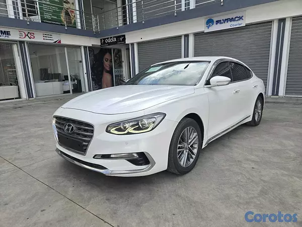 carros - HYUNDAI GRANDEUR 2018 BLANCO 8
