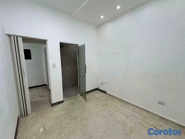 casas - ALQUILA LOCAL IDEAL PARA NEGOCIO, OFICINA, SPA, CENTRO VETERINARIO, 3