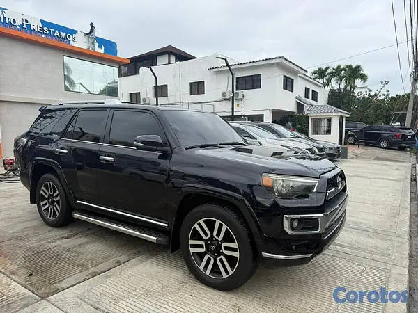 jeepetas y camionetas - Toyota 4Runner Limited 4WD 2017 9
