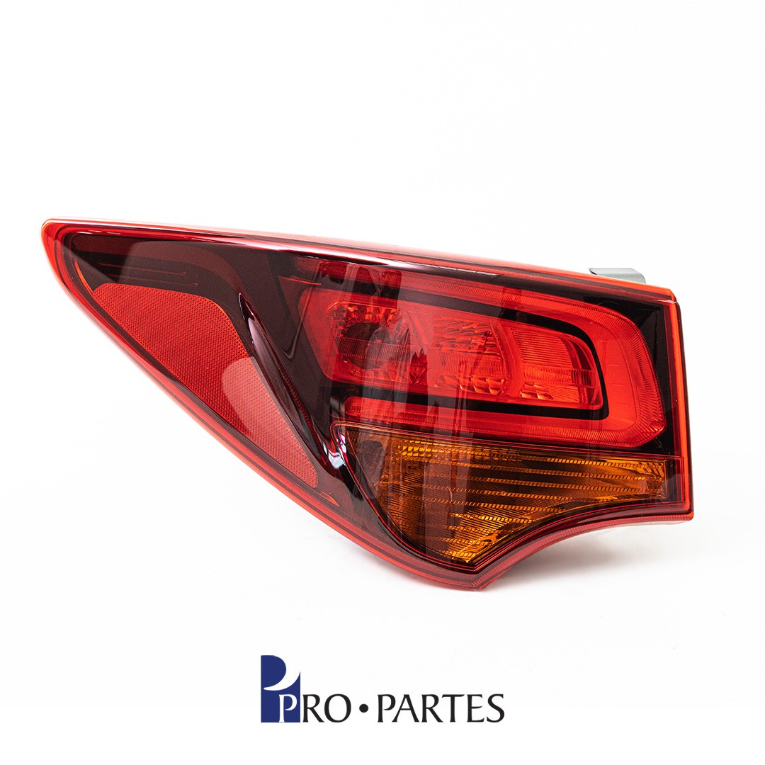 repuestos - Hyundai Santa fe Farol trasero izquierdo '16-'18 SIN LED VERSION MAGNA