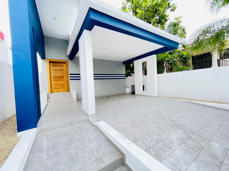 casas - Casa moderna con buenos espacios y ubicación a buen precio  3