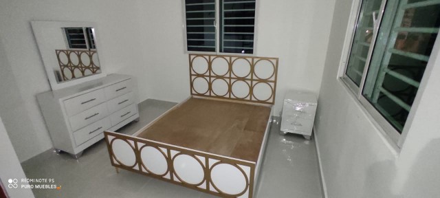 muebles y colchones - Juego de habitación pino Américano con mdf