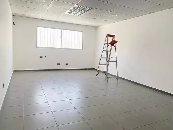 solares y terrenos - Local en el mirador centrico 5