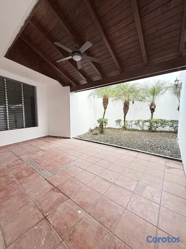 casas - Venta de Casa Cerca al Jardin Botanico 4