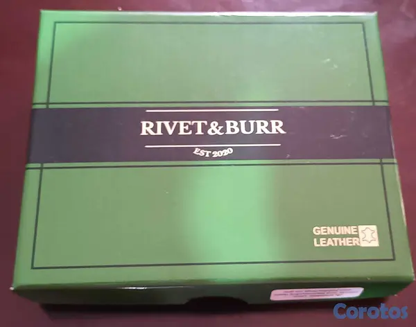 joyas, relojes y accesorios -  Billetera Rivet & Burr en RD$800 nueva 4
