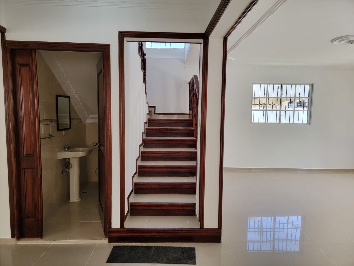 casas - Se Vende Residencia de 2 Niveles en Villa Maria  9