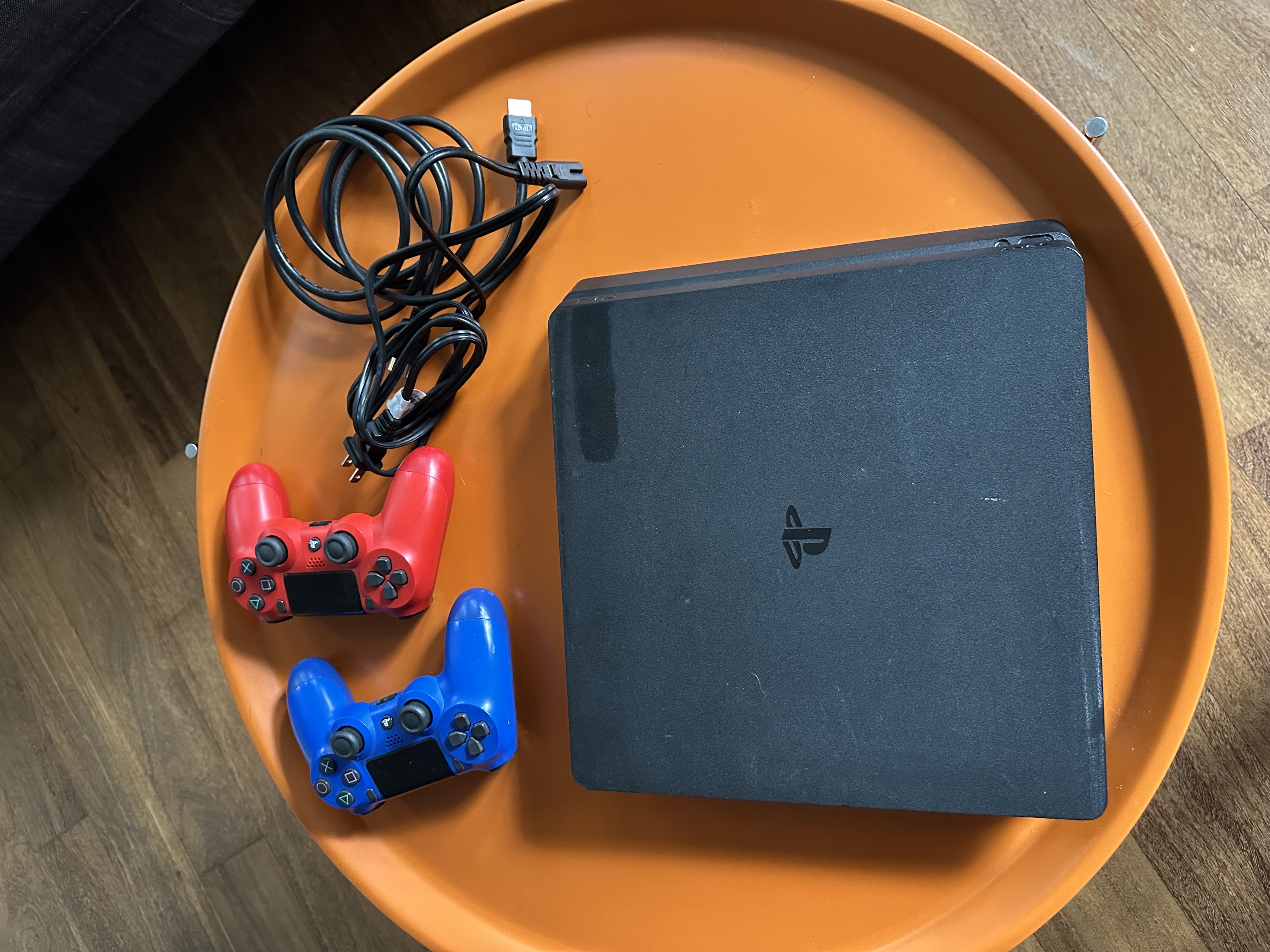 consolas y videojuegos - PS4 Slim 1