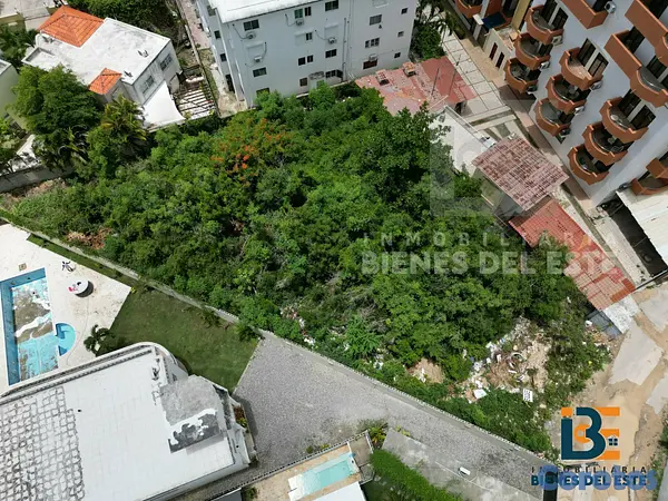 solares y terrenos - VENDE Excelente Solar con 1,024 metros en el CENTR 7