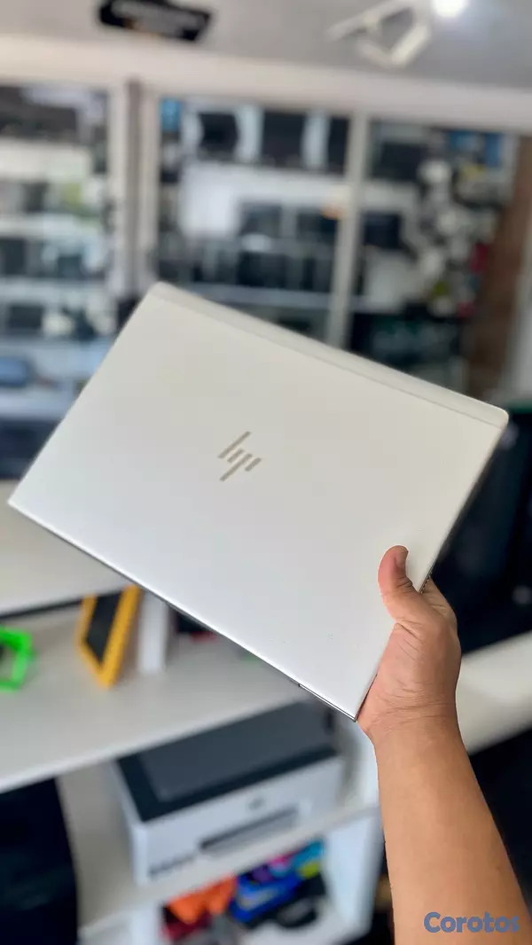 computadoras y laptops - Hp elitebook 840 G5 i58va gen. 256gb ssd 8gb ram  2