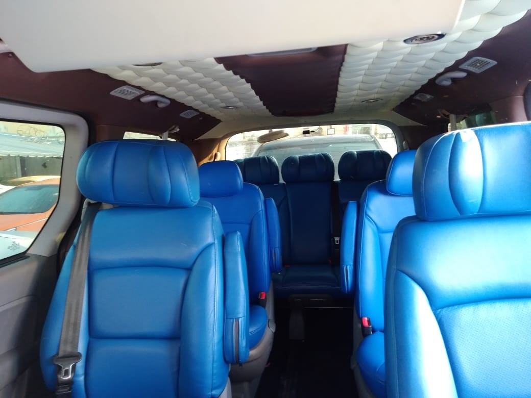 jeepetas y camionetas - HYUNDAI GRAND STAREX 2020 NEGRADESDE: RD$ 1,690.100 4