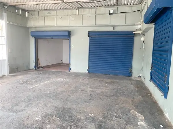 oficinas y locales comerciales - Local en Bella Vista Primer nivel  7
