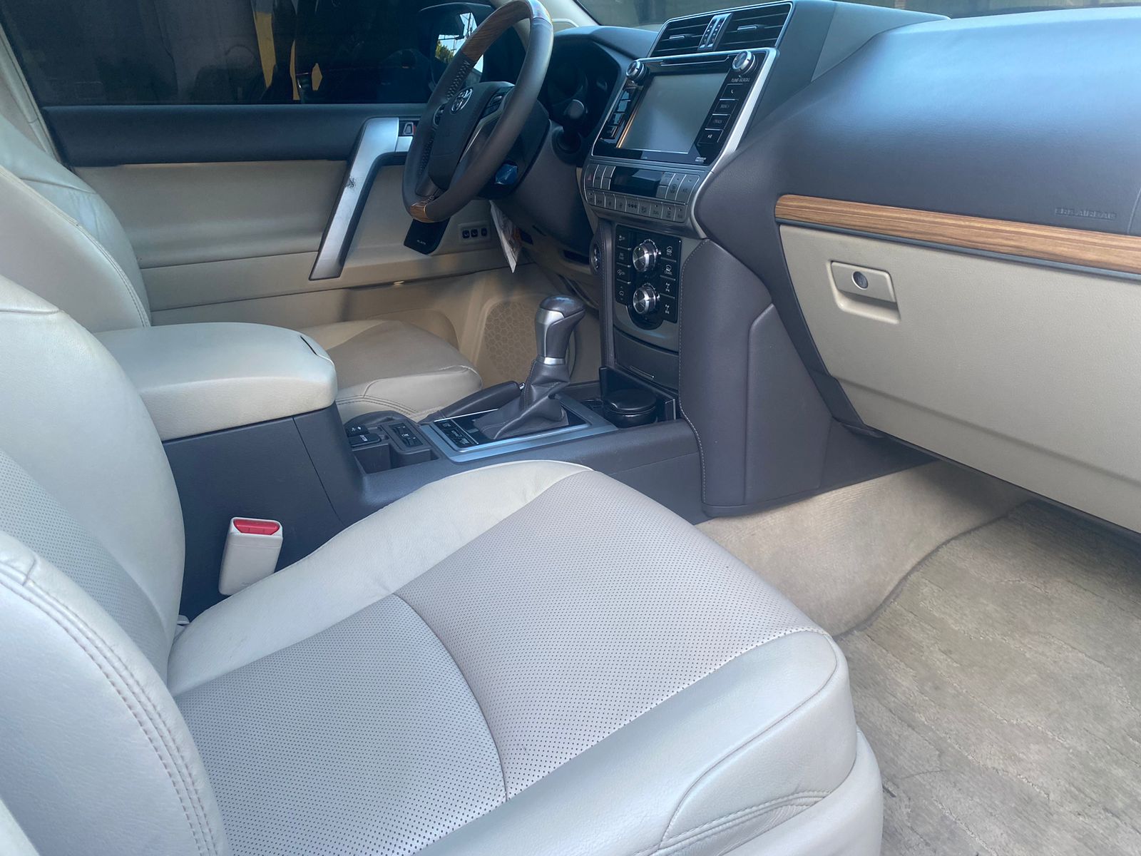 jeepetas y camionetas - Toyota land cruicer prado 2018 gasolina  2