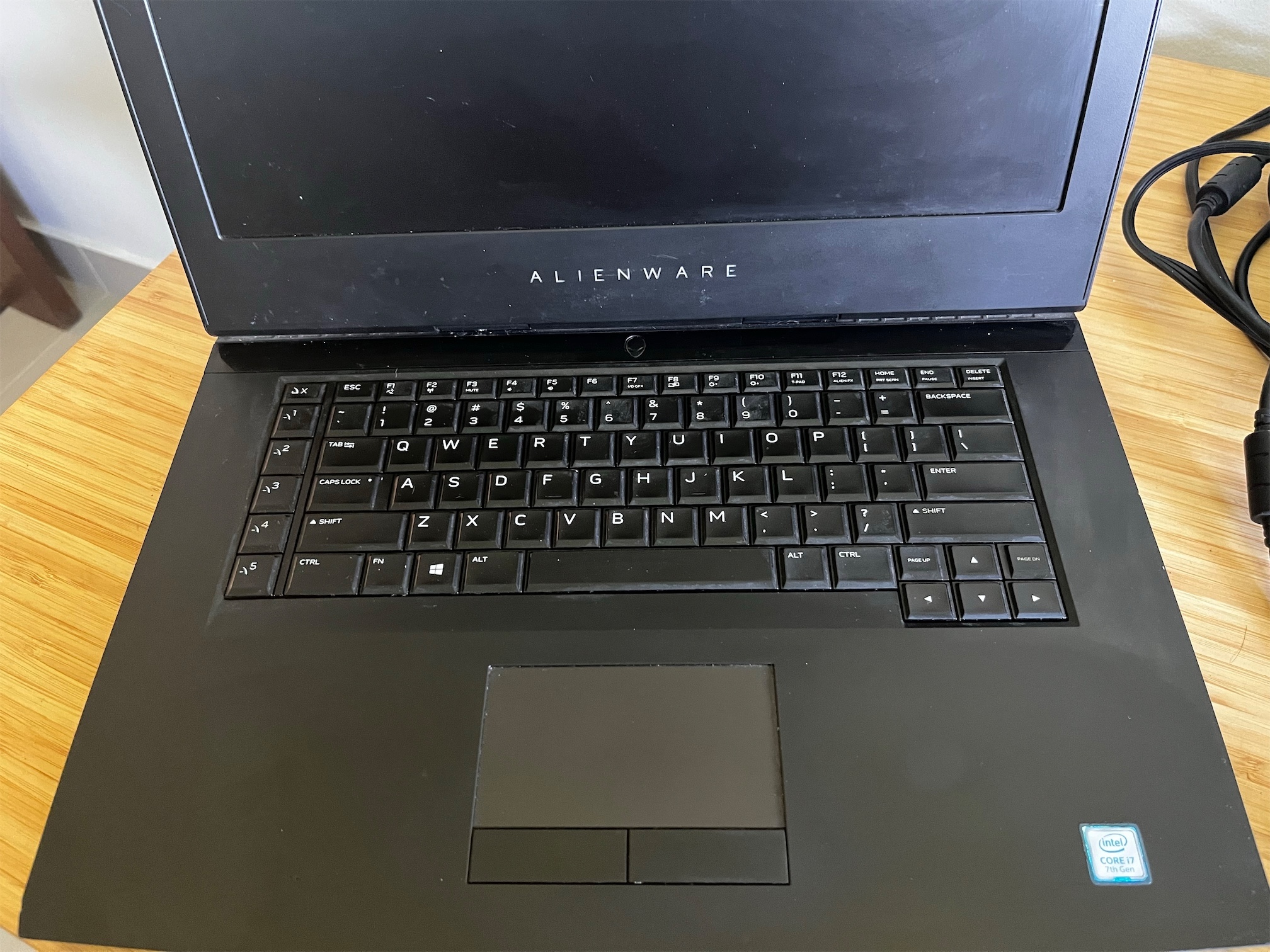 computadoras y laptops - Alienware 15 R3 0