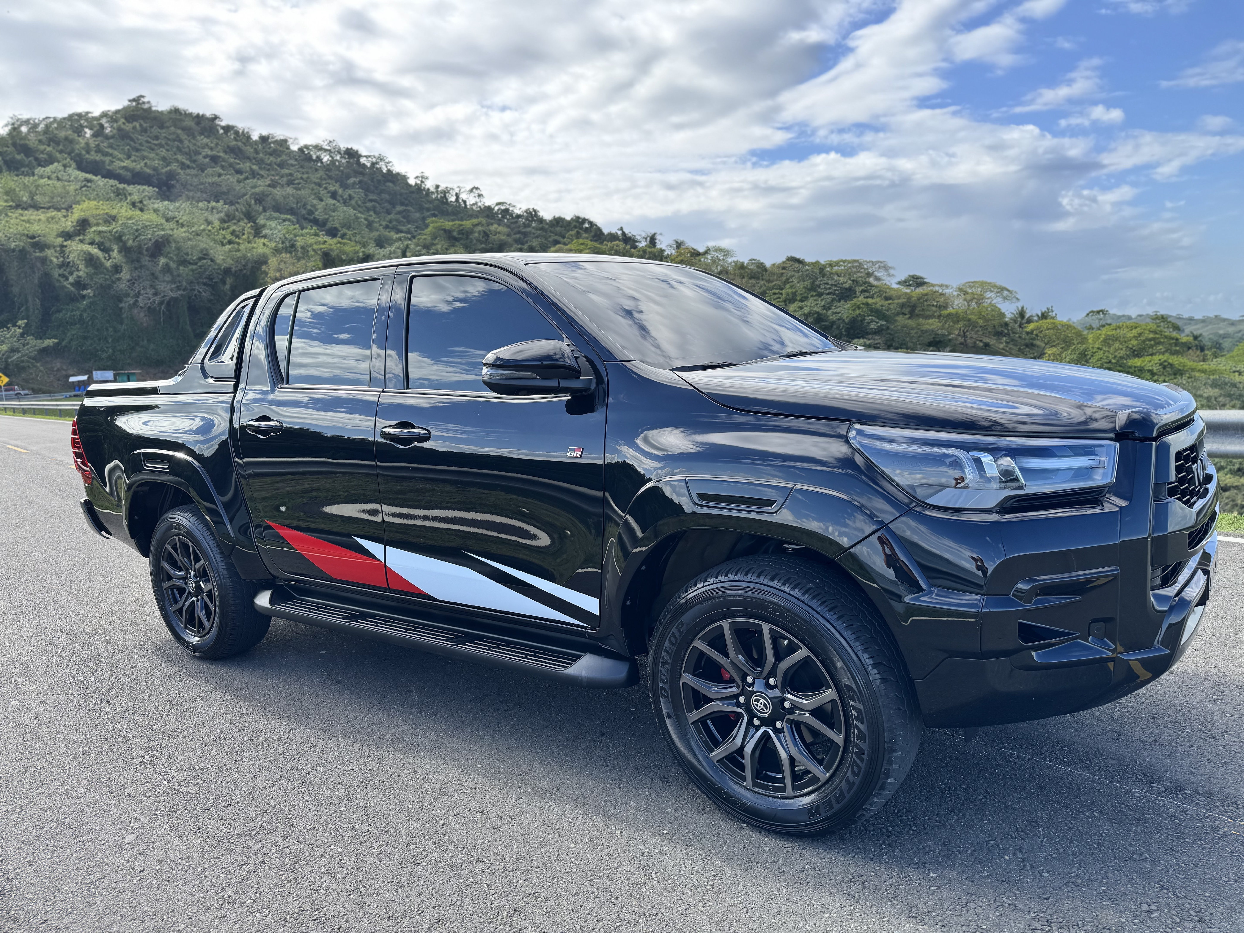 jeepetas y camionetas - disponible cotui