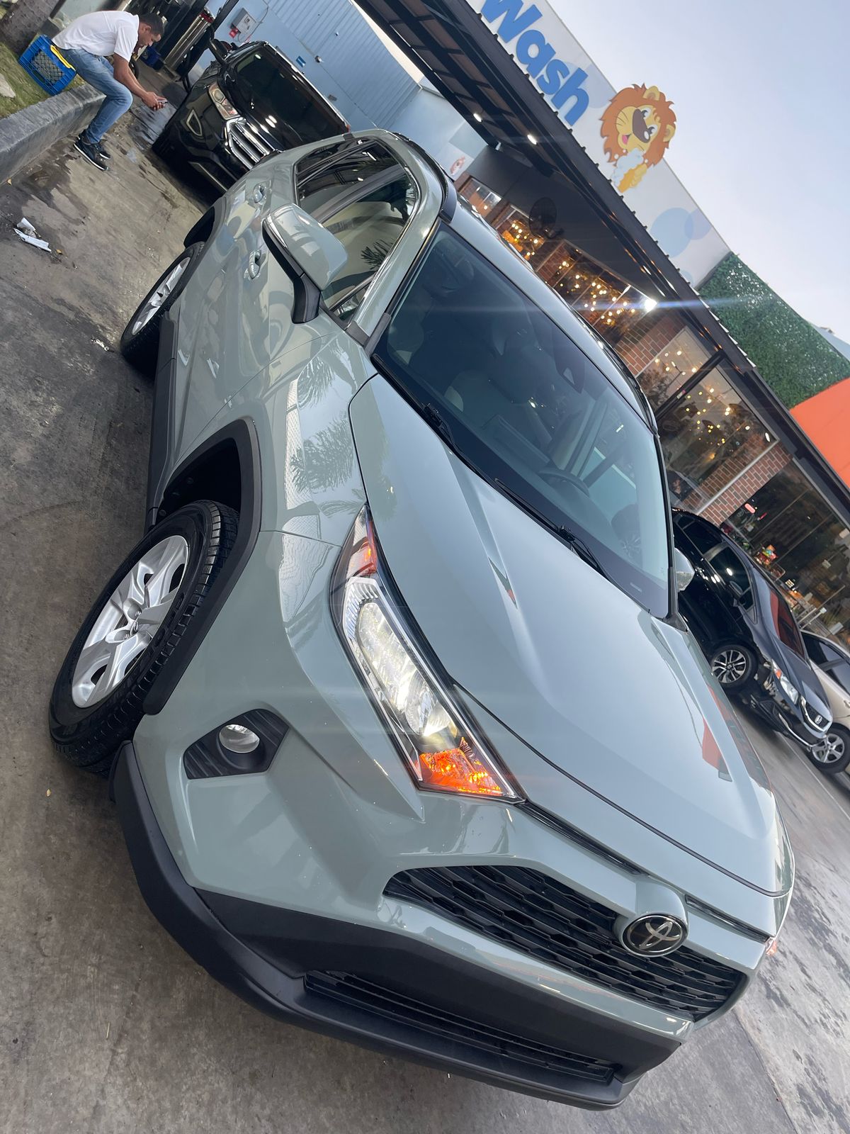 jeepetas y camionetas - Toyota rav4 2020 exl 3