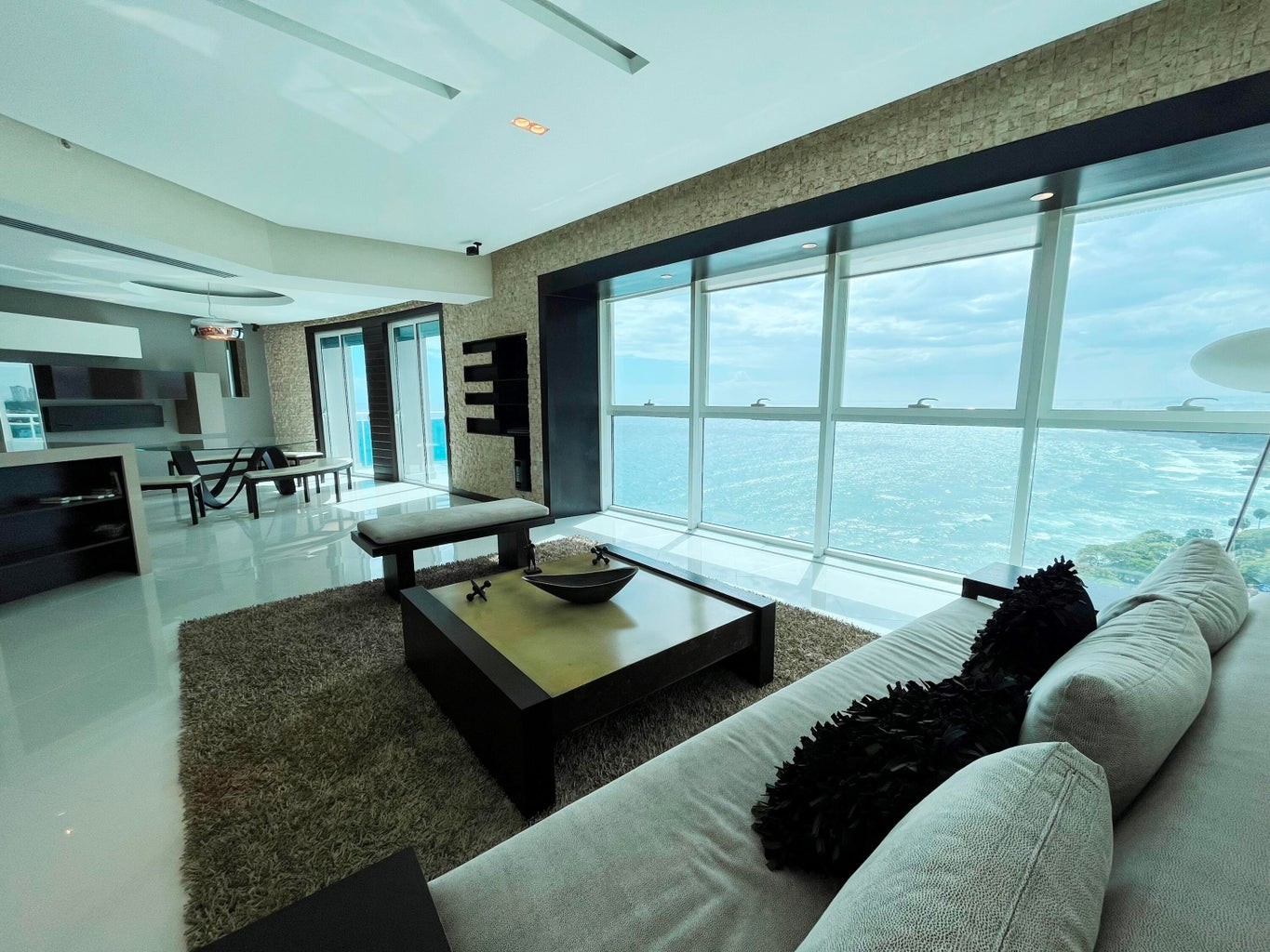 apartamentos - Apartamento de VENTA con vista al mar de Tres Habitaciones amplio 2