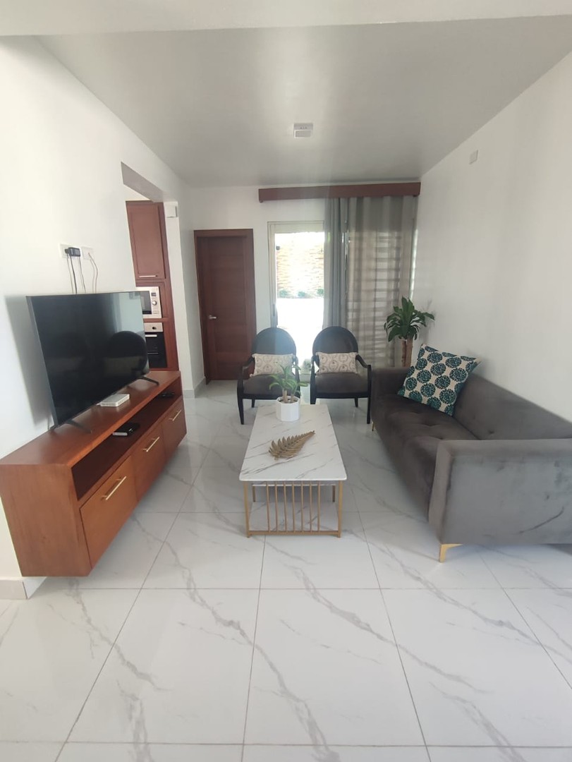 apartamentos - Apartamento con Patio, Amueblado en Llanos de Gurabo 3