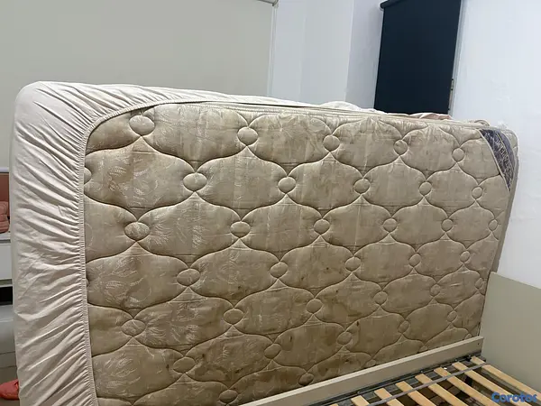 muebles y colchones - Cama Full, base de tablillas LURÕY, Blanco y colchon SERTAPEDIC 4