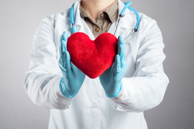 ¿Necesitas un Geriatra, Internista o Cardiologo?