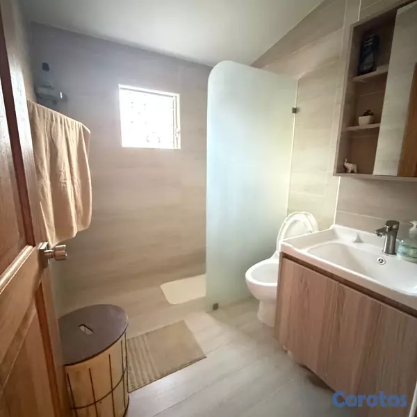 casas - casa en venta en la ind. entre Ind y José contreras RD 13,500 11